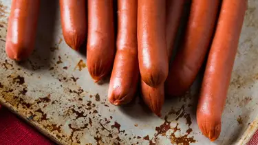 Cómo cocinar salchichas congeladas: las mejores 3 recetas fáciles y rápidas de hacerlas