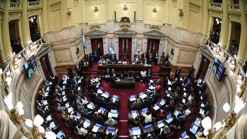 La oposición celebra el rechazo de los pliegos de Lijo y García-Mansilla La oposición celebra el rechazo de los pliegos de Lijo y García-Mansilla