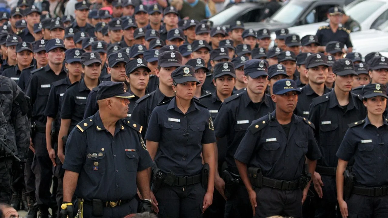 Policías