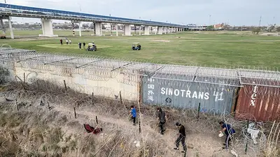 Trump dice que usará al Ejército para las deportaciones con todo el rigor de la ley Trump dice que usará al Ejército para las deportaciones con todo el rigor de la ley
