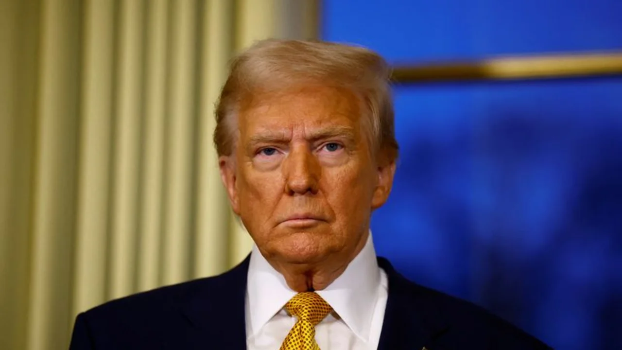 Trump dice que "cualquier cosa puede pasar" sobre posibilidades de guerra con Irán