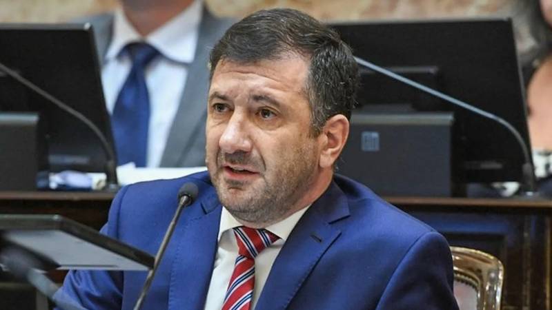 Cómo votó la Cámara de Senadores la expulsión de Kueider, detenido en Paraguay 