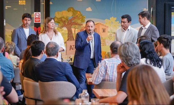 Con el ojo puesto en el desarrollo local, Quintela encabezó el lanzamiento del Plan estratégico de Ciencia y Tecnología