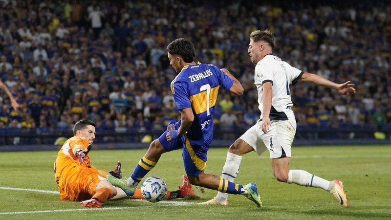 Boca Juniors, Independiente, Liga Profesional de Fútbol