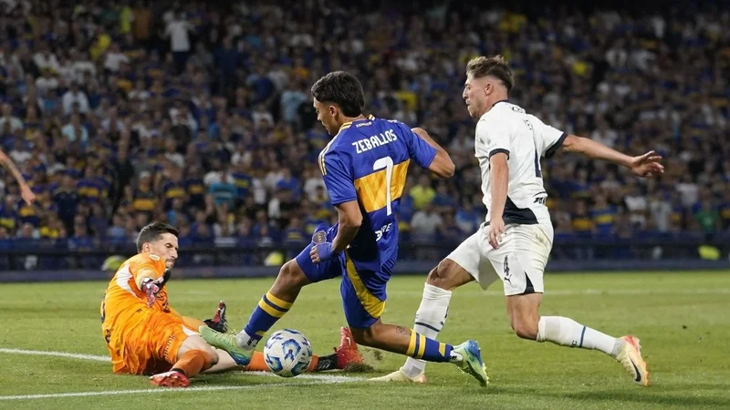 Boca Juniors, Independiente, Liga Profesional de Fútbol