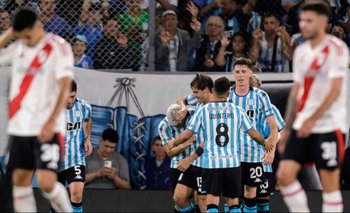 Tras 7 años, Racing volvió a la victoria frente a un River repleto de dudas | Liga profesional de fútbol