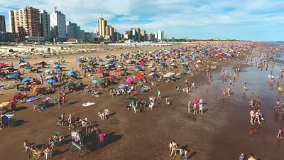 Playa de Necochea. Playa de Necochea.