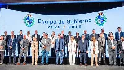Yamandú Orsi presentó a su Gabinete en Uruguay Yamandú Orsi presentó a su Gabinete en Uruguay