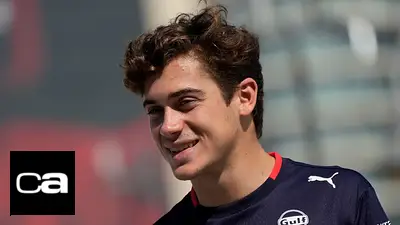 Franco Colapinto sonriendo. Franco Colapinto sonriendo.