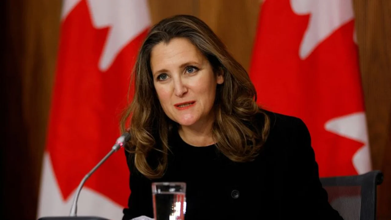 Gobierno canadiense, a la deriva tras dimisión de ministra de Finanzas y amenaza arancelaria de Trump
