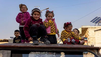 El fin de las sanciones a Siria ayudaría a abordar inmensas necesidades, según enviado de la ONU El fin de las sanciones a Siria ayudaría a abordar inmensas necesidades, según enviado de la ONU