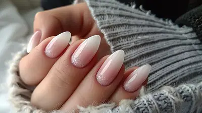Uñas en gel. Uñas en gel.