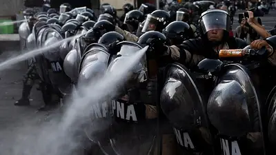 Amnistía alertó por la represión del Gobierno y pidió el cese del protocolo antipiquete: "En peligro la vida y la salud" Amnistía alertó por la represión del Gobierno y pidió el cese del protocolo antipiquete: "En peligro la vida y la salud"