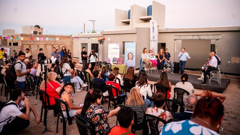 Política habitacional inclusiva: Quintela encabezó la entrega de viviendas a personas del colectivo LGBT