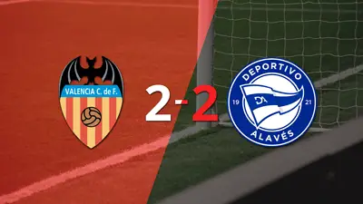 Valencia empató 2-2 contra Alavés sobre el final del partido Valencia empató 2-2 contra Alavés sobre el final del partido
