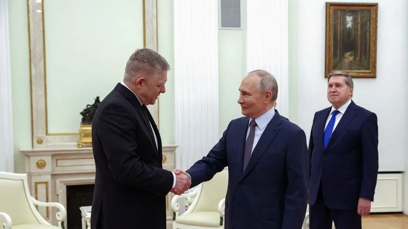 Putin se reúne con primer ministro eslovaco antes de expiración de contrato de gas con Ucrania