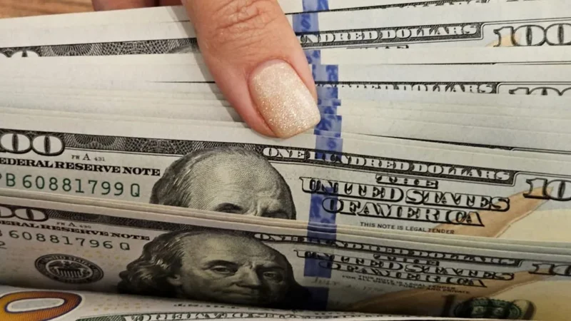 Dólar