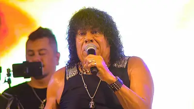 La Mona Jiménez cantando La Mona Jiménez cantando