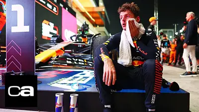 Max Verstappen padeciendo el calor en el GP de Qatar 2023. Max Verstappen padeciendo el calor en el GP de Qatar 2023.