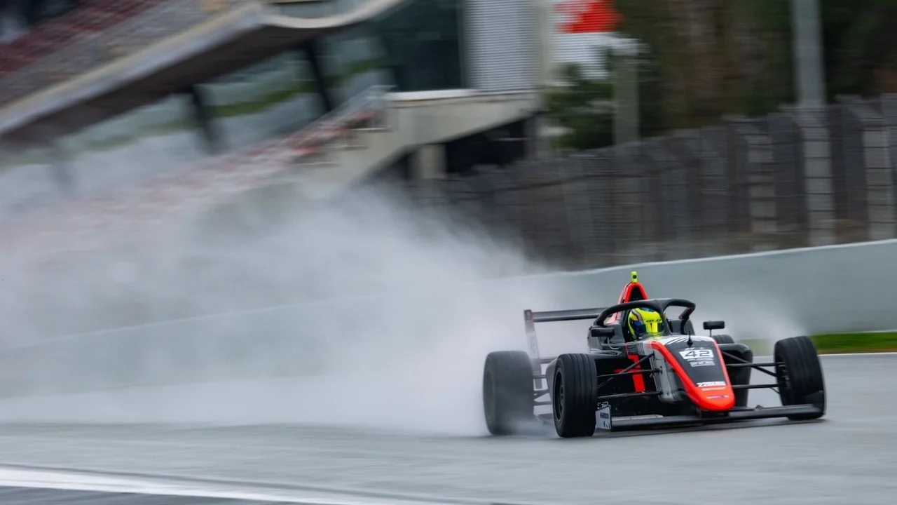 Teo Schropp, automovilismo, F4 Italiana, deportes