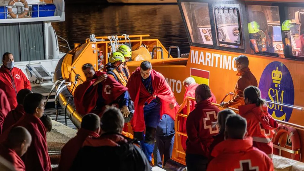 Medvédev acusa a un buque de bandera noruega de negarse a ayudar a un barco que se hundía