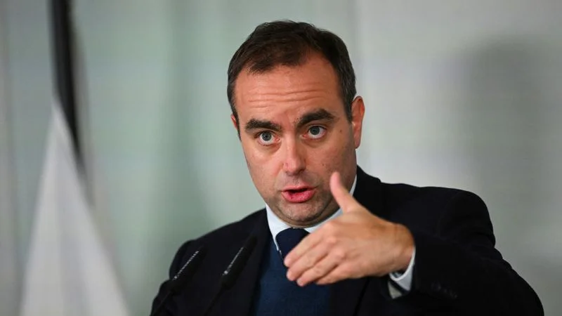 Francia dice que atacó con misiles a ISIS en Siria durante el fin de semana
