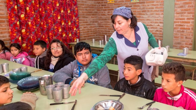 Santa Fe: por el ajuste de Milei y la complicidad de Pullaro, la demanda social aumentó un 30 por ciento en 2024