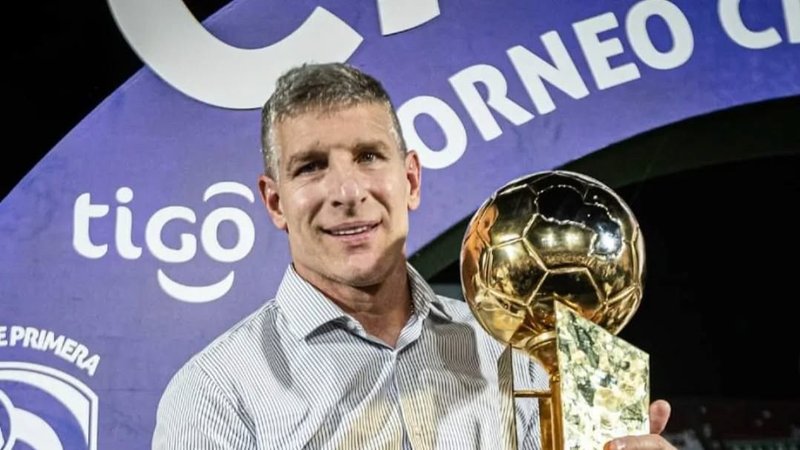 Martín Palermo, Olimpia, Boca Juniors, Darío Benedetto
