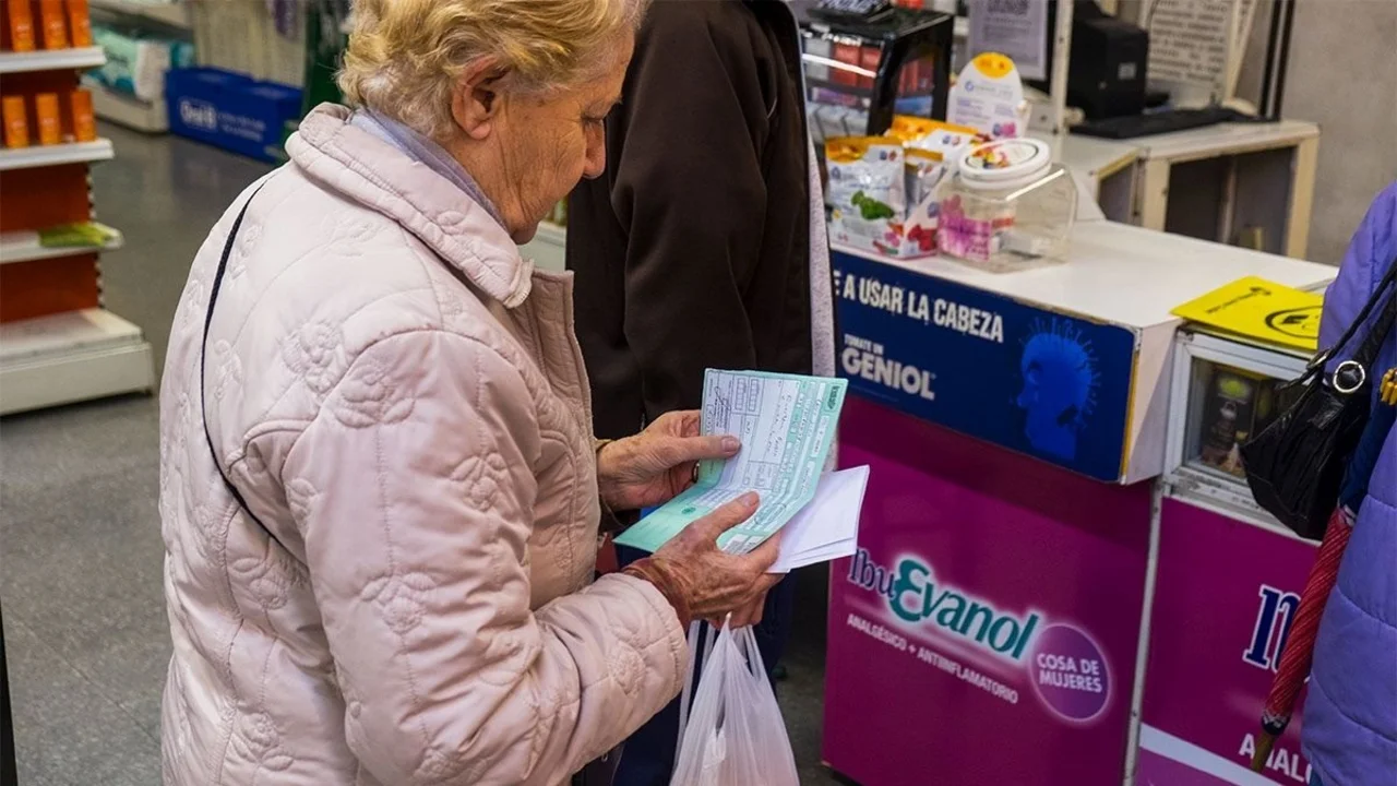 Jubilada en la farmacia