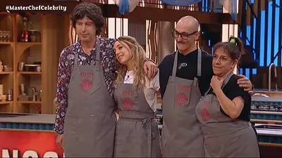 El mano a mano final por subir al balcón fue entre la dupla Andy-Sofi y la de Álex-Julia. El mano a mano final por subir al balcón fue entre la dupla Andy-Sofi y la de Álex-Julia.