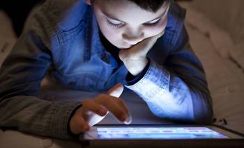 Europa discute una edad mínima para el uso de redes sociales | Redes sociales