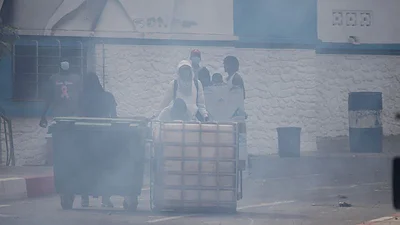 Estudiantes de Senegal se enfrentan a fuerzas de seguridad por las ayudas económicas Estudiantes de Senegal se enfrentan a fuerzas de seguridad por las ayudas económicas