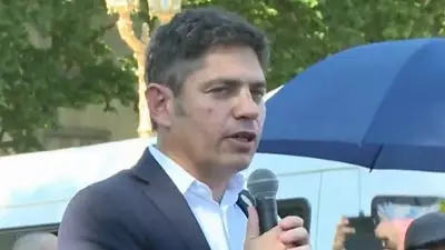 Kicillof participó de la ronda de las Madres y recordó a Hebe de Bonafini: "Siempre puso el cuerpo" Kicillof participó de la ronda de las Madres y recordó a Hebe de Bonafini: "Siempre puso el cuerpo"