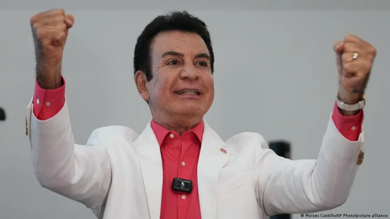 Honduras: el candidato Nasralla denunció que el algoritmo "cambió los datos" del conteo de votos