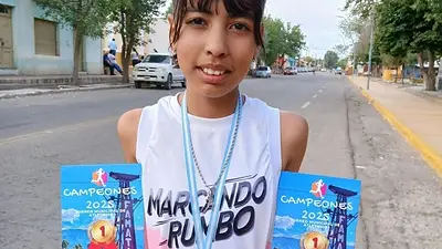 De Famatina al podio: quién es Alma Anes, la atleta riojana de 11 años que ganó la Milla de Oro De Famatina al podio: quién es Alma Anes, la atleta riojana de 11 años que ganó la Milla de Oro