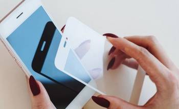 El modelo de iPhone que no necesita protector de pantalla | Iphone