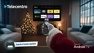 Familia disfrutando juegos y series con el Deco 4K de Telecentro Familia disfrutando juegos y series con el Deco 4K de Telecentro