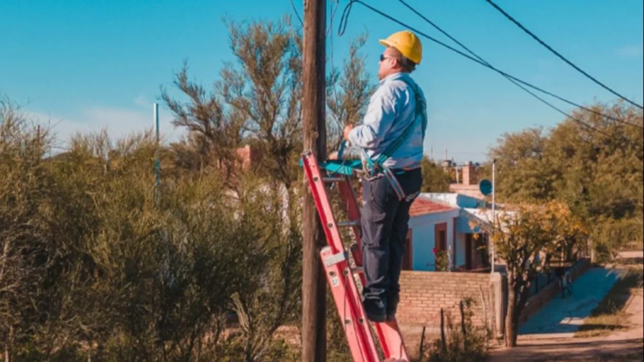 Nueva conectividad en La Rioja: Internet para Todos activó la fibra óptica en el interior provincial