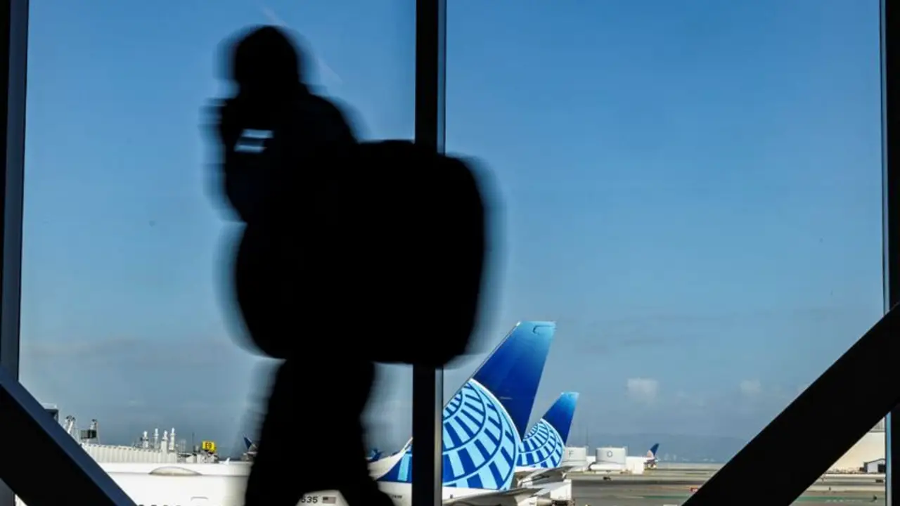 Aerolíneas advierten de que peligran sus objetivos de combustible ecológico por la escasez de oferta