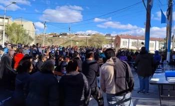 Municipales profundizan las medidas: 96 horas de paro y reclamo de una decena de puntos | Santa cruz 