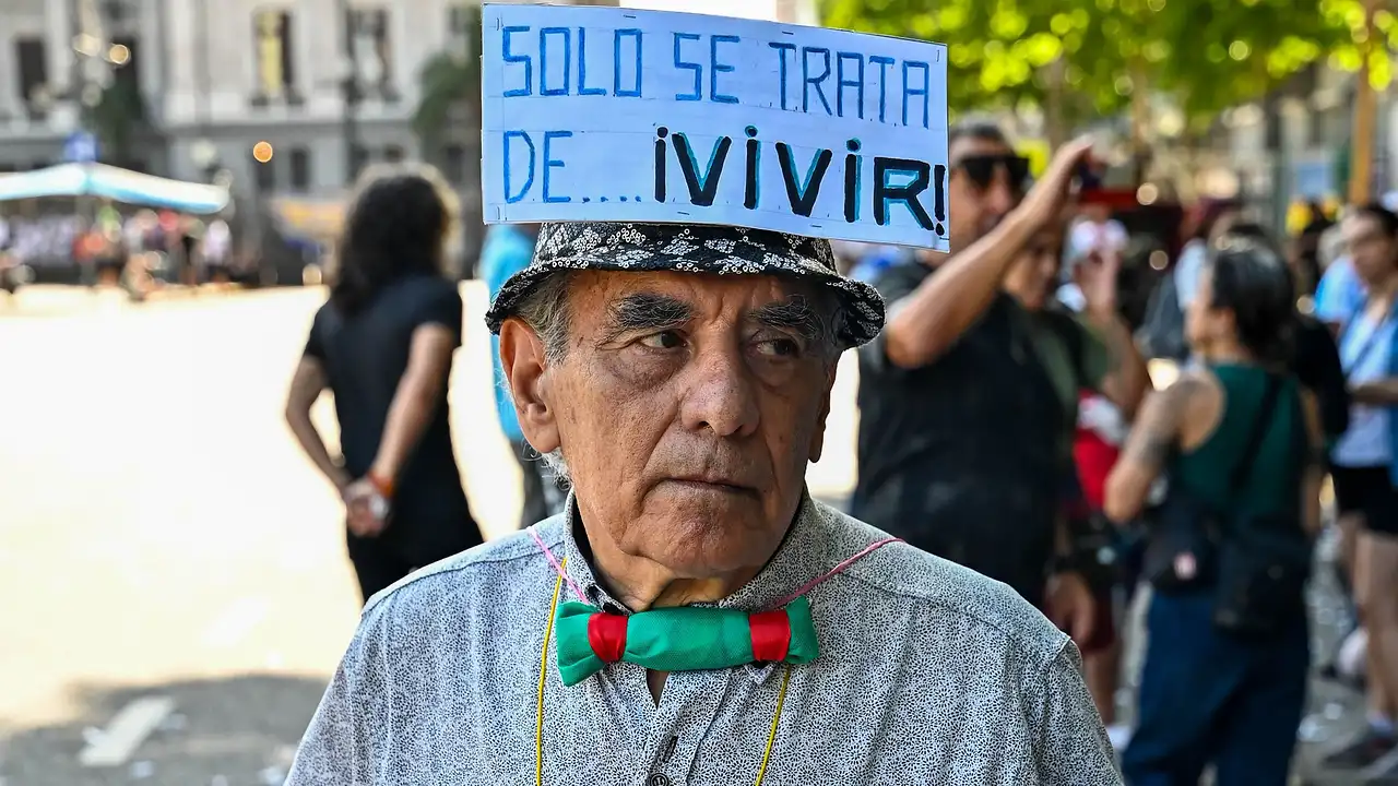 Las fotos más impactantes de la marcha de jubilados