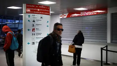 Portugal impulsó una reforma laboral como Milei: caos, paro general y escuelas cerradas Portugal impulsó una reforma laboral como Milei: caos, paro general y escuelas cerradas