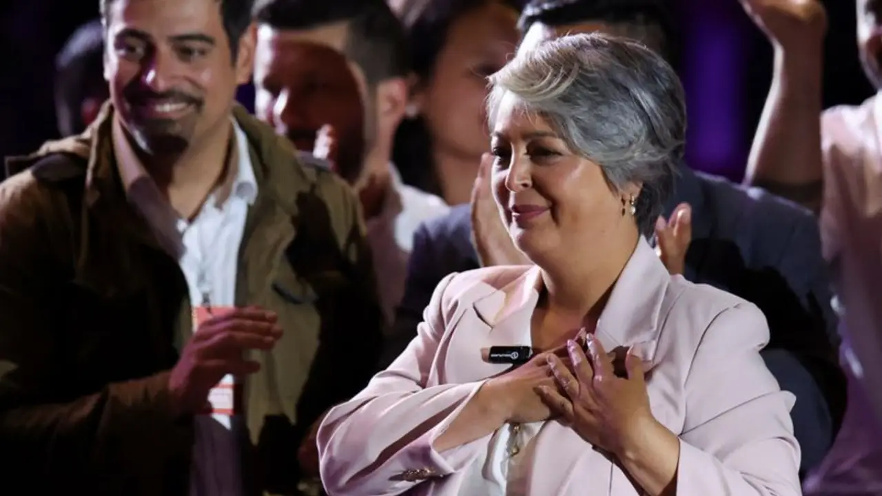 ¿Quién es Jeannette Jara, la comunista que quiere ser la próxima presidenta de Chile?