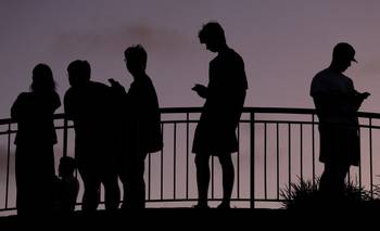 Creadores australianos pierden seguidores jóvenes tras el veto a menores en las redes sociales | Redes