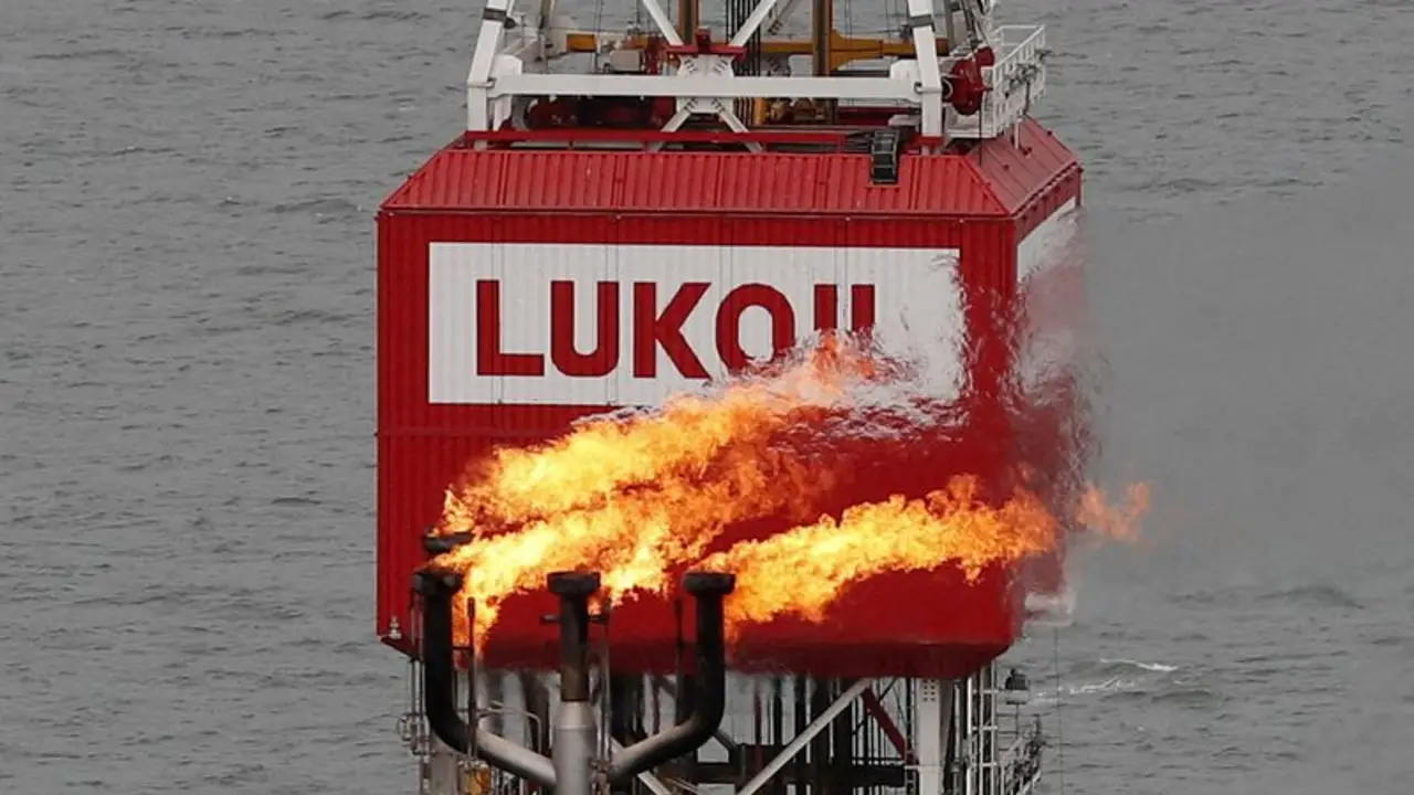 Ucrania golpea por primera vez una plataforma petrolífera rusa en el mar Caspio: funcionario