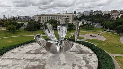 La Ciudad presenta la restauración de la Floralis Genérica con un evento cultural abierto al público La Ciudad presenta la restauración de la Floralis Genérica con un evento cultural abierto al público