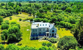 La joya perdida en una isla del Delta que resurgió como hotel | Escapadas