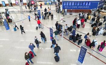 Requisitos de EEUU sobre redes sociales para turistas podrían tener "efecto paralizador": empresas | Viajes