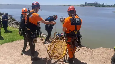 Tragedia en Costanera: se metió en el Río de la Plata y hallaron su cuerpo sin vida Tragedia en Costanera: se metió en el Río de la Plata y hallaron su cuerpo sin vida
