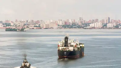 Trump ordena bloquear entrada y salida de Venezuela de buques petroleros sancionados Trump ordena bloquear entrada y salida de Venezuela de buques petroleros sancionados